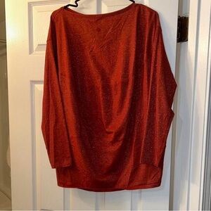 Lululemon Back in Action *limited edition sparking Cayenne